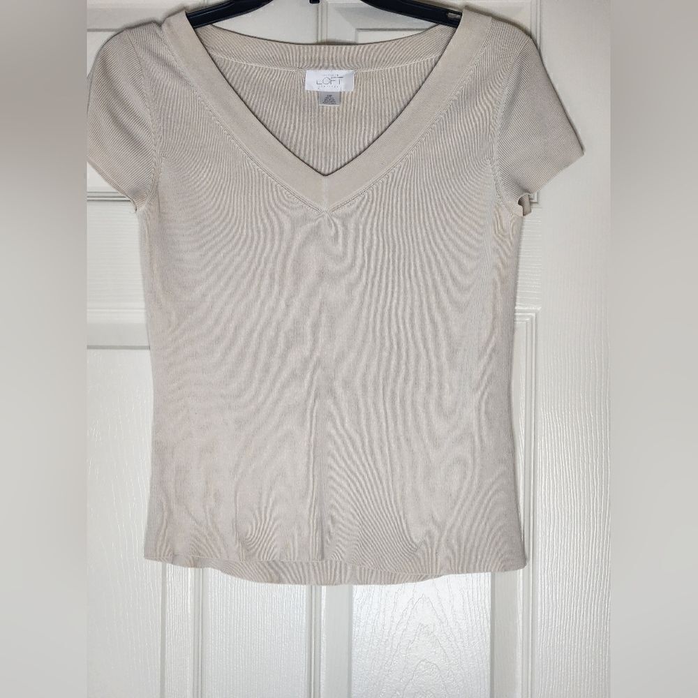 Loft Ann Taylor MP Cream SILK Blend Knit V-neck Shrtslv Women’s Top